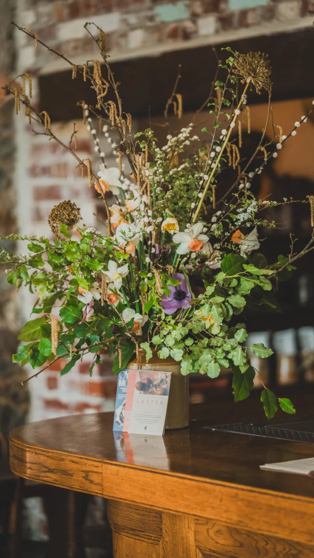 Join us this weekend for breakfast, lunch, dinner or just some bank holiday weekend drinks on the wall ✨

#harbourhouseflushing #weekendplans #flushing